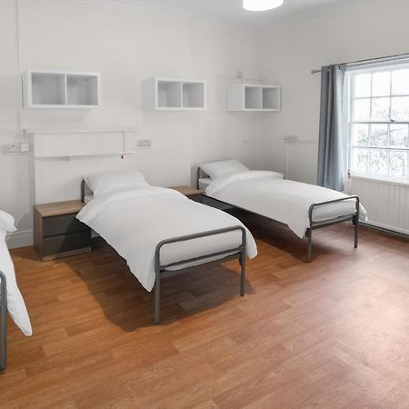 Holland House Hostel ลอนดอน ภายนอก รูปภาพ
