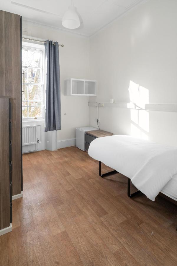 Holland House Hostel ลอนดอน ภายนอก รูปภาพ